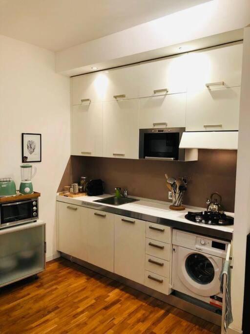 [PORTAVENEZIA49] - Appartamento Milano Porta Venezia con Jacuzzi Esterno foto